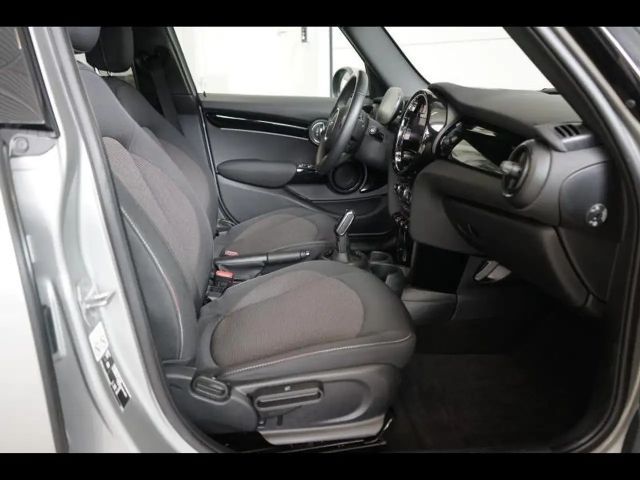 MINI Cooper AUTOMAAT - NAVI - LED