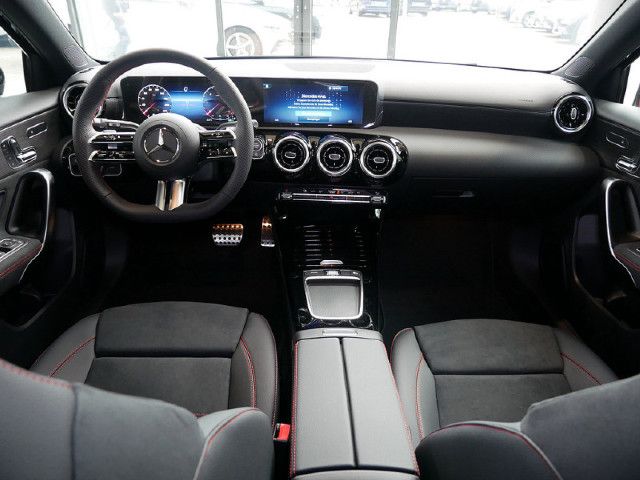 Mercedes-Benz A 200 A 200 d