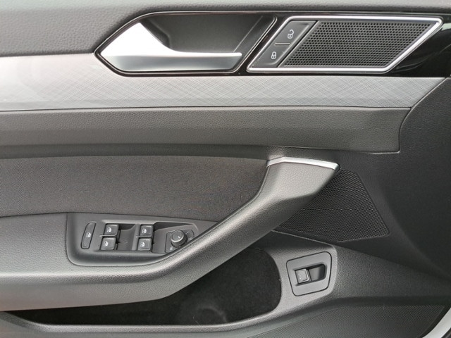 Volkswagen Passat 2.0 TDI Business DSG Variant