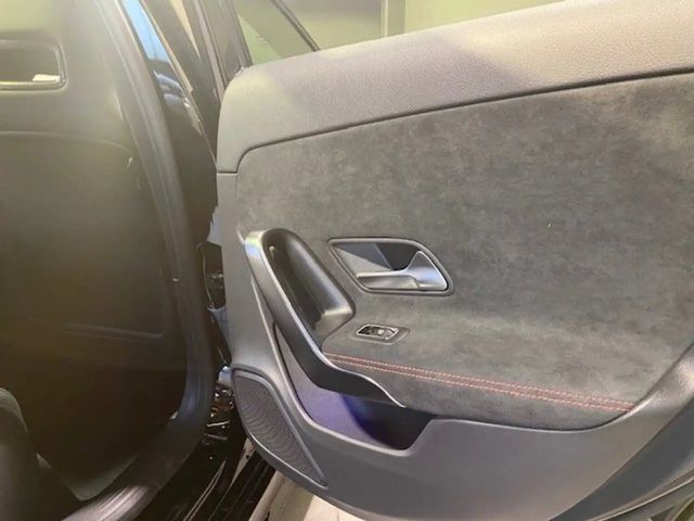 Mercedes-Benz A 200 AMG Line