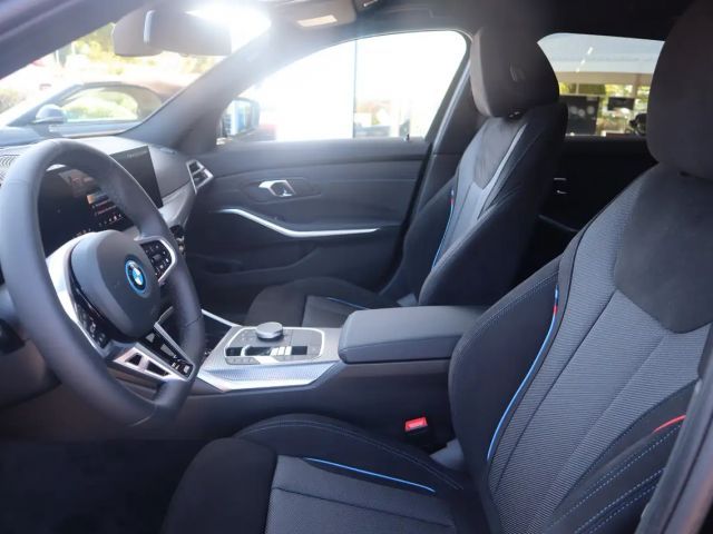 BMW 330 330e M-Sport Touring