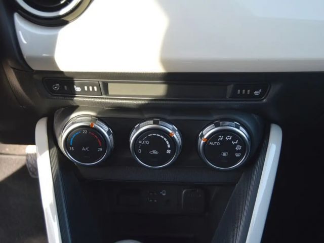 Mazda 2 Exclusive-line