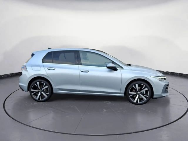 Volkswagen Golf DSG Style eHybrid