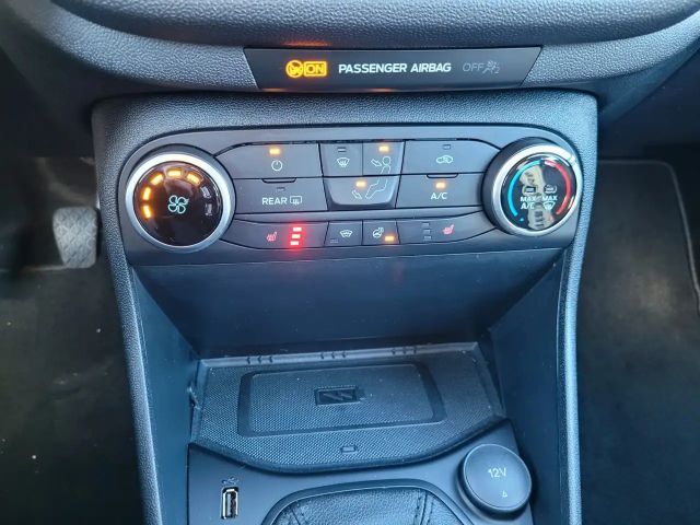 Ford Fiesta C&C *Navi/ Kamera/ LED/ Winter-P.*