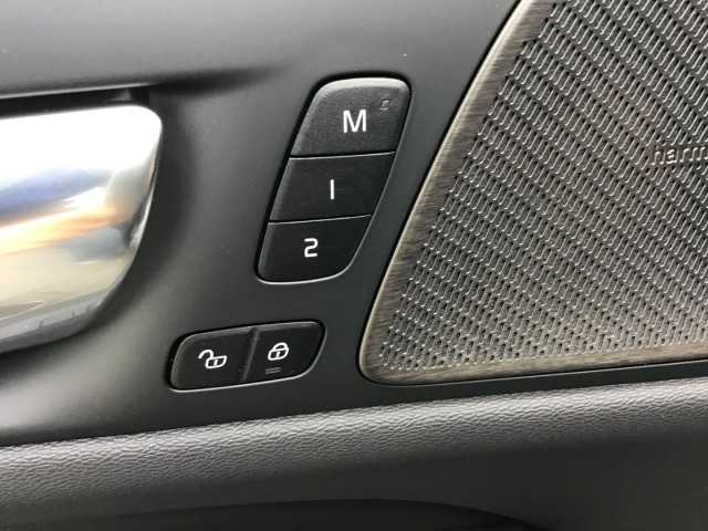 Volvo V60 AWD Business Dark Plus T6