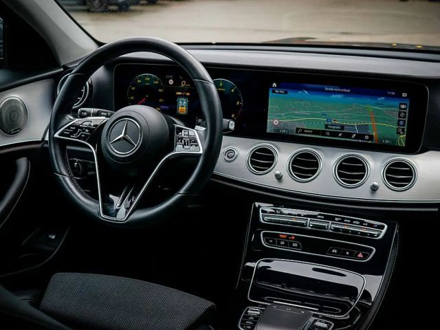 Mercedes-Benz E 220 E 220 d Estate