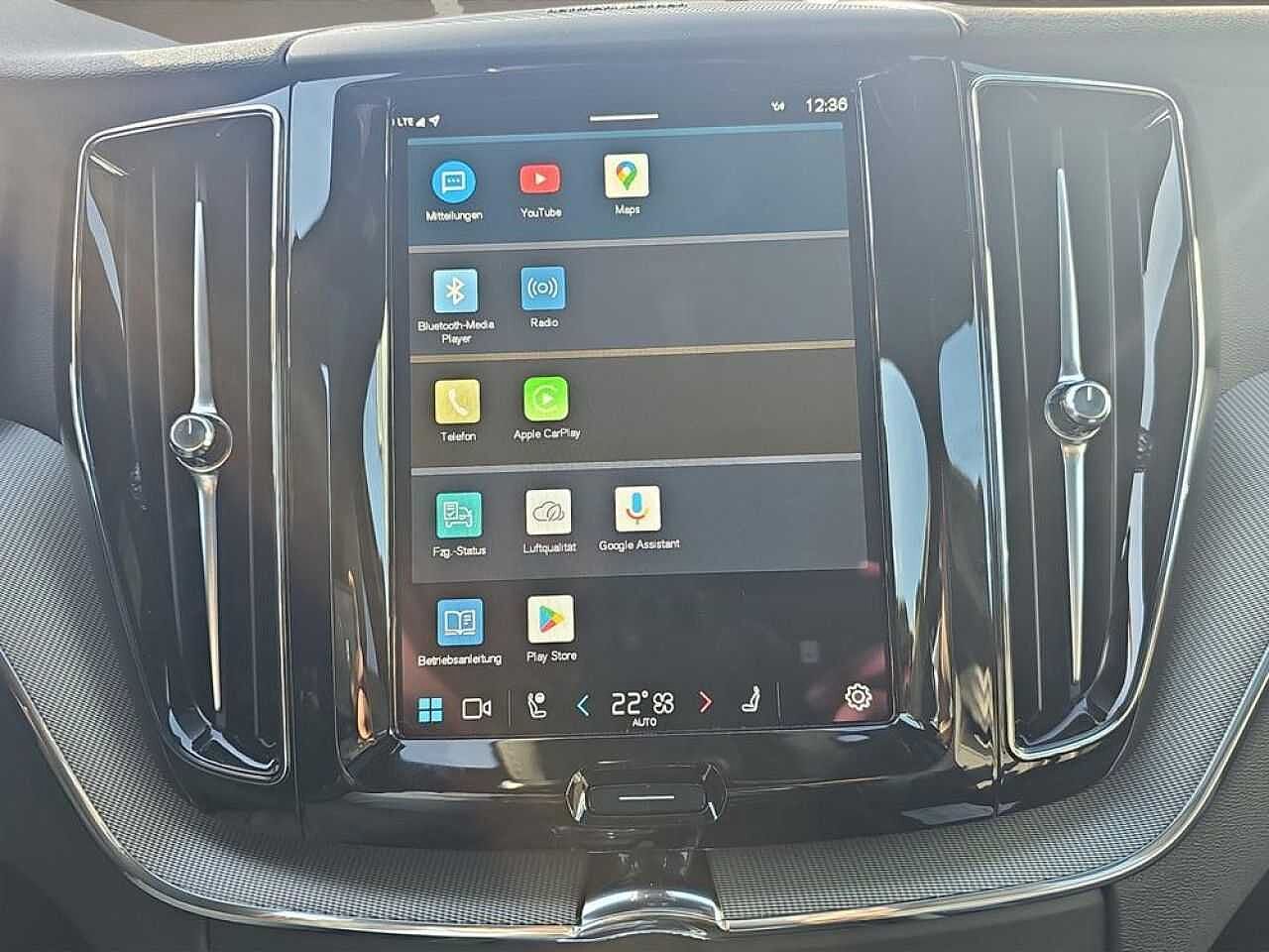 Volvo XC60 AWD Plus T8