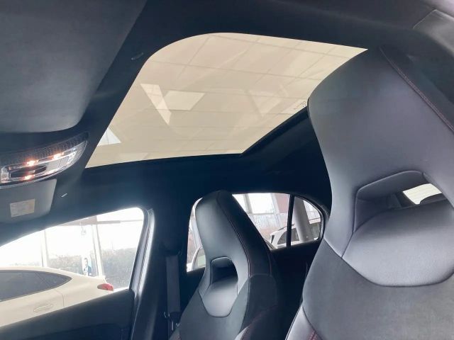 Mercedes-Benz A 200 AMG Line