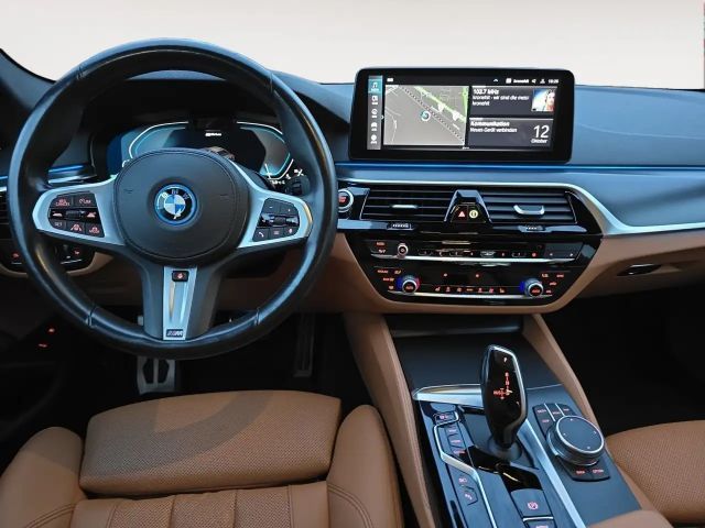 BMW 545 545e Sedan xDrive