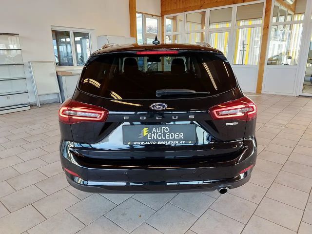 Ford Focus EcoBoost Titanium Wagon