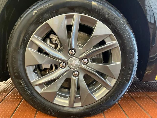 Peugeot E-208 Allure Pack