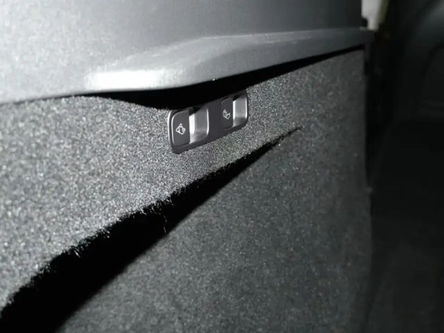 Tesla Model Y AWD Performance