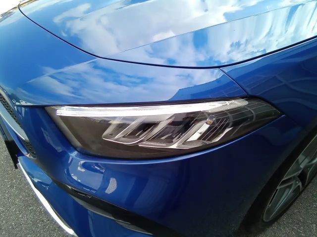 Mercedes-Benz A 180 AMG Line Hatchback