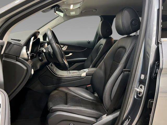 Mercedes-Benz GLC 300 4MATIC GLC 300 e