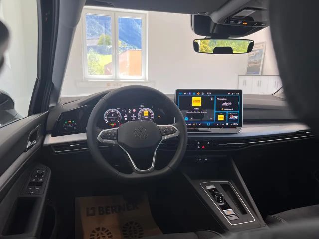 Volkswagen Golf Business DSG Variant