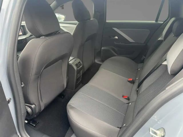 Opel Astra 1.5 Turbo Edition