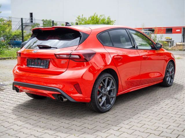 Ford Focus ST Line