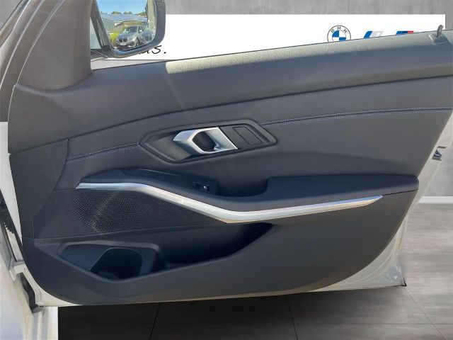 BMW 320 320d M-Sport Touring