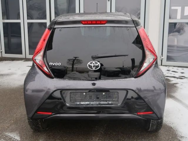 Toyota Aygo X Hatchback Play Team D X-play