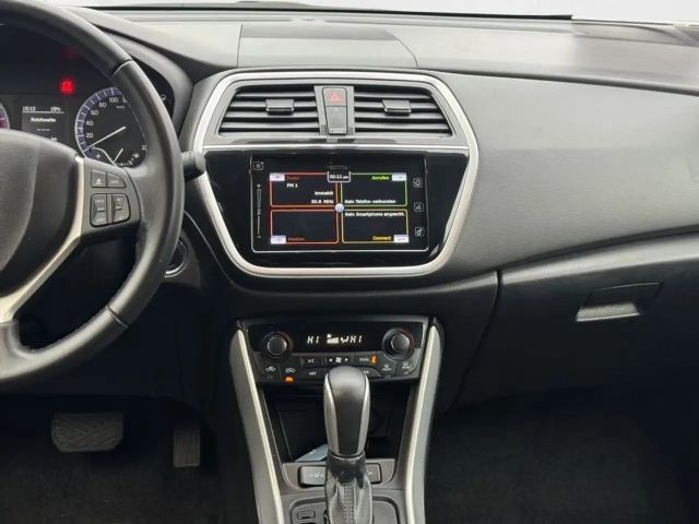 Suzuki SX4 S-Cross Hybrid Shine