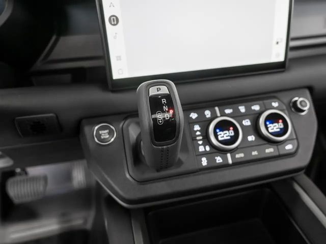 Land Rover Defender 90 D250 Dynamic SE