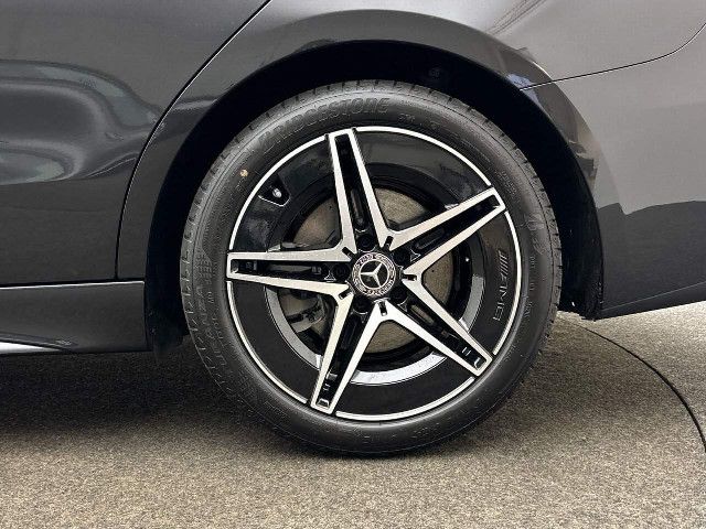 Mercedes-Benz C 200 Sedan