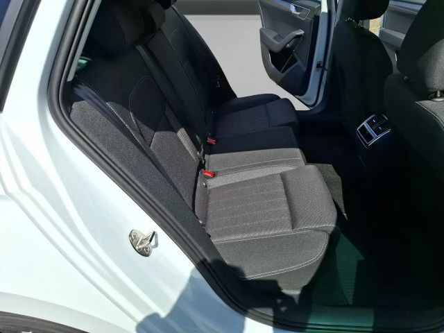 Skoda Superb 2.0 TDI Combi Style Style