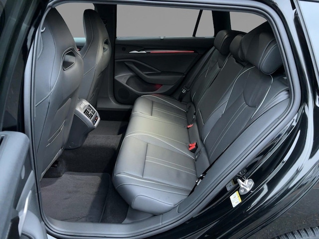 Skoda Superb Combi Sportline iV