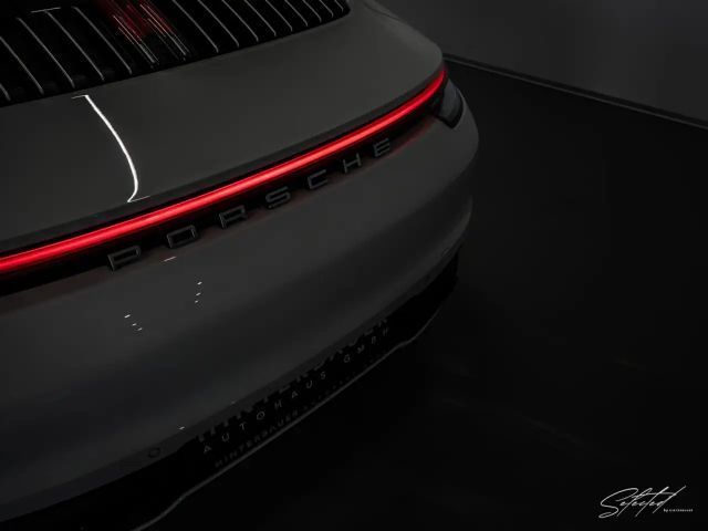 Porsche 911 4 Carrera Coupé