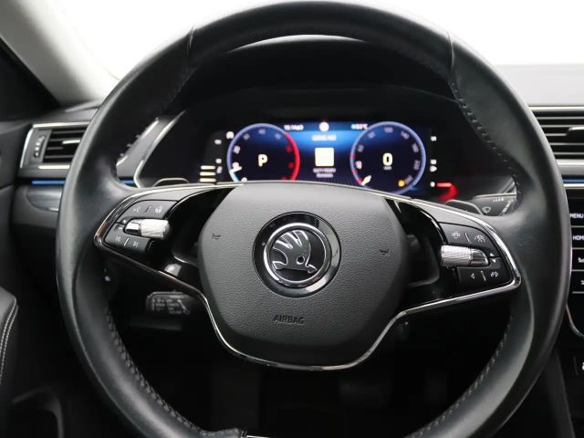 Skoda Superb 2.0 TDI Combi Style Style