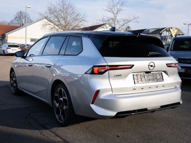 Opel Astra Sports Tourer Ultimate