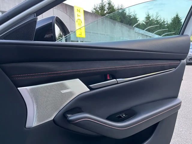 Mazda 3 5HB 2.0L G122 6AT 2WD NAGISA