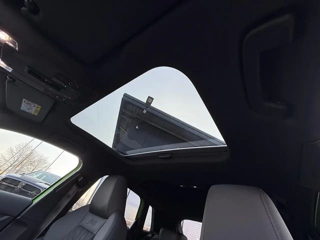 Audi RS3 Quattro S-Tronic Sedan