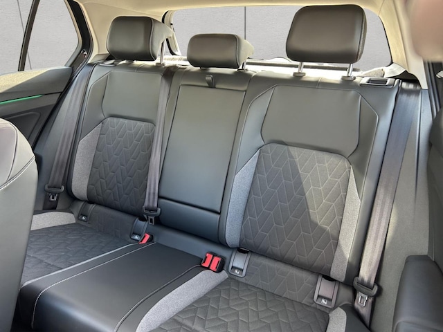 Volkswagen Golf 1.5 TSI Plus