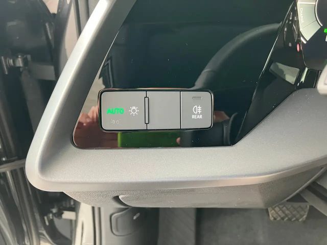 Audi A3 45 TFSI Hybride S-Line Sedan