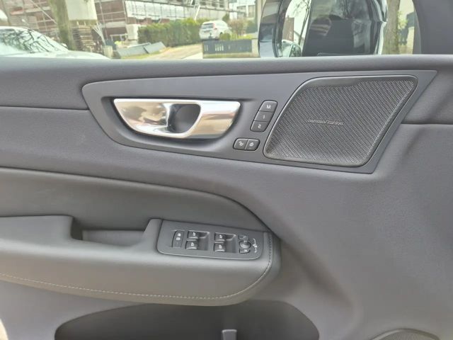 Volvo XC60 Dark Plus Recharge T6