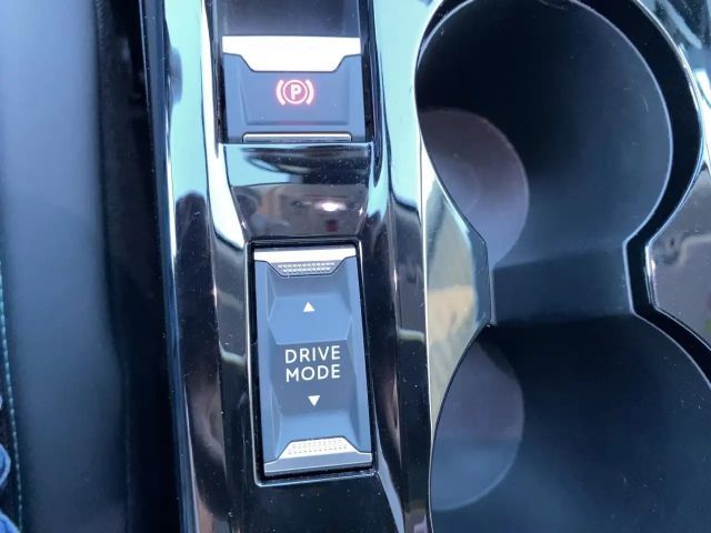 Peugeot E-2008 Allure Pack