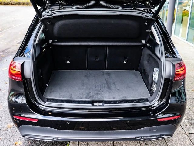 Mercedes-Benz B 200 Progressive Sedan