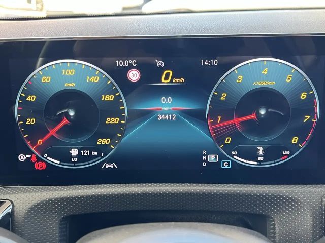 Mercedes-Benz A 200 AMG Line