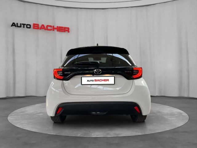 Toyota Yaris Active Hatchback