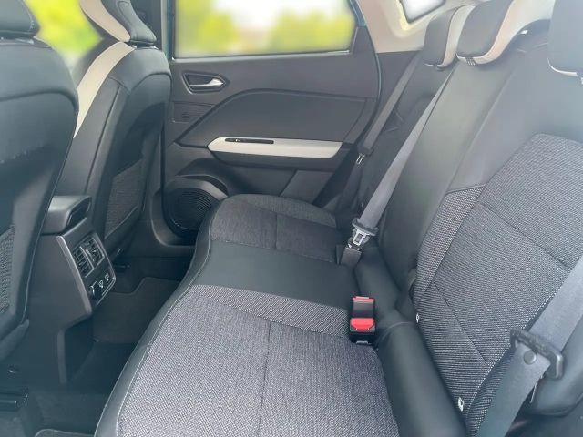 Renault Captur E-Tech Intens