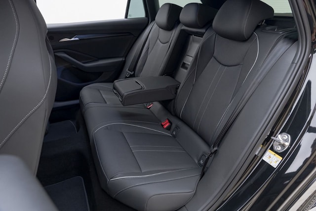 Skoda Superb 2.0 TDI Combi Sportline