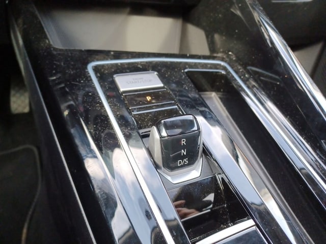 Volkswagen Golf 1.5 eTSI DSG Variant