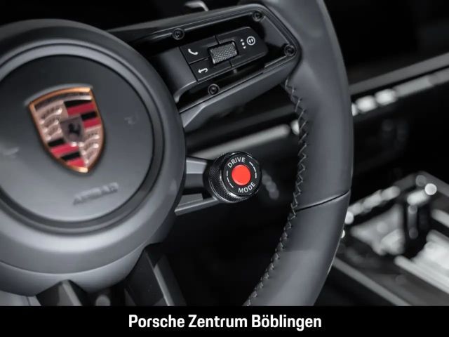 Porsche 992 Carrera Coupé GTS