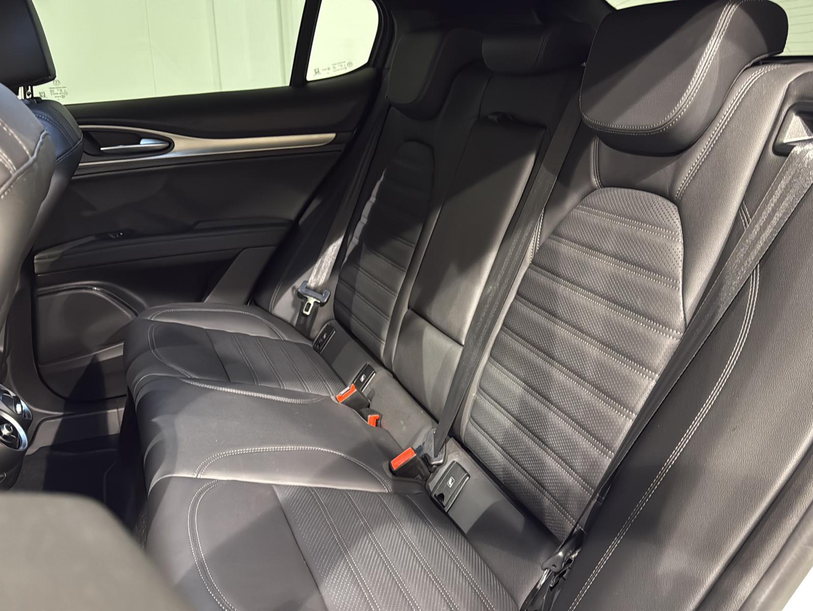 Alfa Romeo Stelvio Q4 Veloce