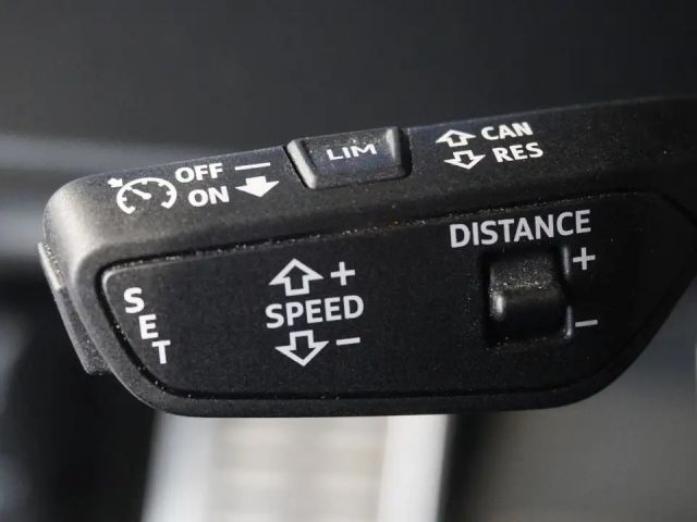 Audi RS Q8 *RS ESSENTIAL -PAKET*UVP 186 Tsd*