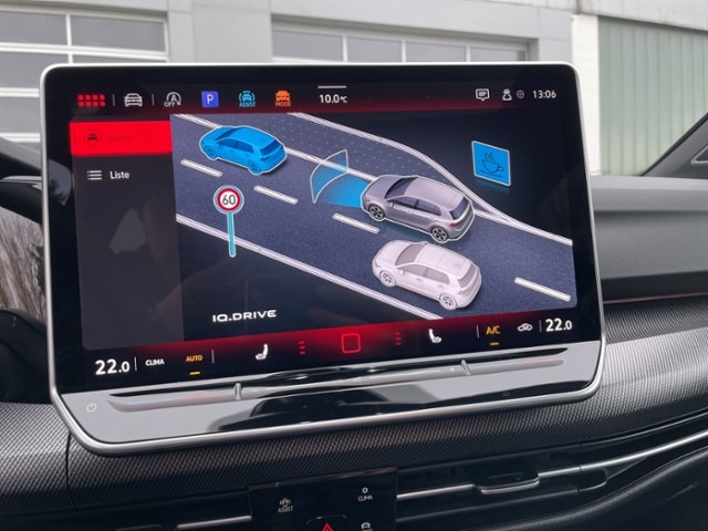 Volkswagen Golf 2.0 TSI DSG Golf VIII