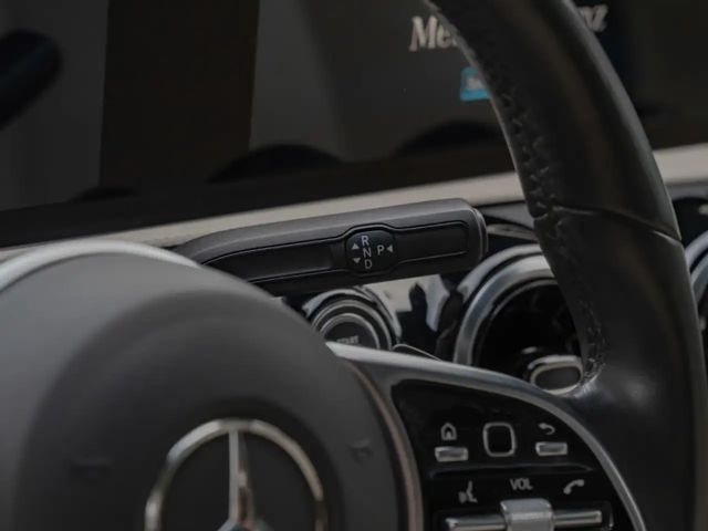 Mercedes-Benz A 200 A 200 d Progressive