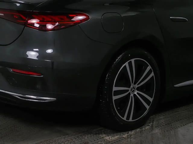 Mercedes-Benz EQE 300 Sedan