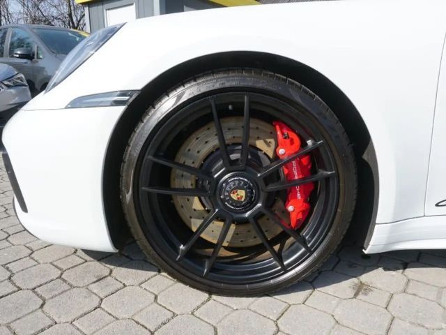 Porsche 911 Cabriolet Carrera GTS